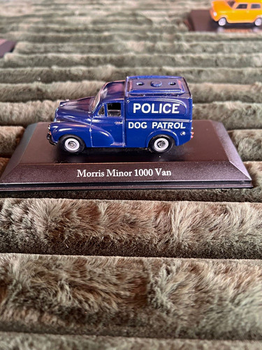 Morris minor 1000 van police - 1000,