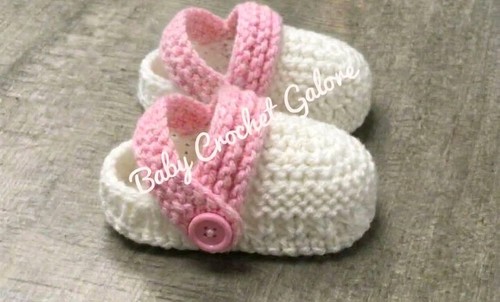 Handknitted baby crocs 6 - handknitted, crocs.