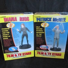 JUNIPER  MODELS .THE AVENGERS.JOHN STEED & EMMA PEEL. 1;6 SCALE. FACTORY SEALED.