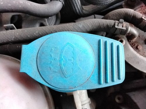 Washer bottle volkswagen golf - volkswagen,