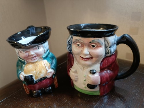 Pair toby jugs - toby,