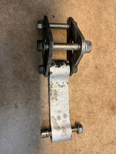 Rear shoch absorber mount - rear,