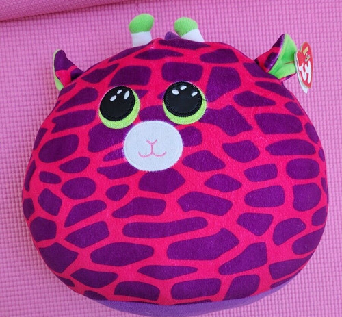 Gilbert giraffe the - gilbert,