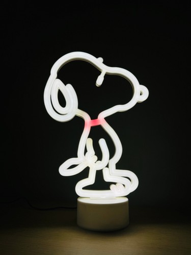 Rare new box - rare, snoopy