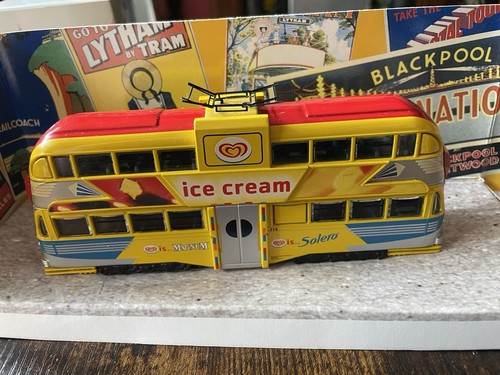 Corgi 43508 blackpool - corgi,