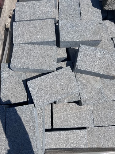 Granite pavers 250x146x75mm - pavers,
