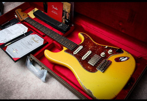 Fender masterbuilt levi perry - masterbuilt,