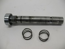 88 KAWASAKI VULCAN 88 VN1500 VN 1500 FRONT INTAKE ROCKER ARM SHAFT 12020-1061