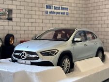 1:18 *BOXED* MERCEDES-BENZ GLA