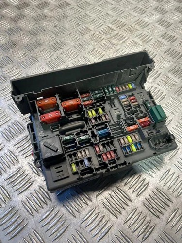 Bmw cabrio e88 fuse box - bmw,