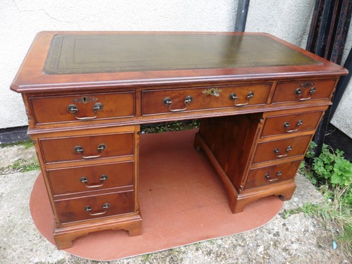 Antique style leather top - antique, yew
