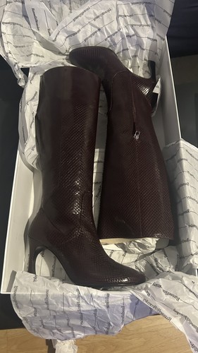 Russell and bromley halton - bromley,
