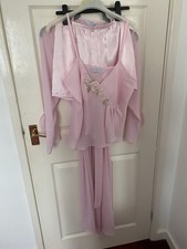 Ladies 3-piece Pink Lingerie