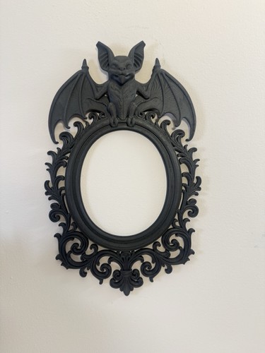 Gothic bat frame black - bat,