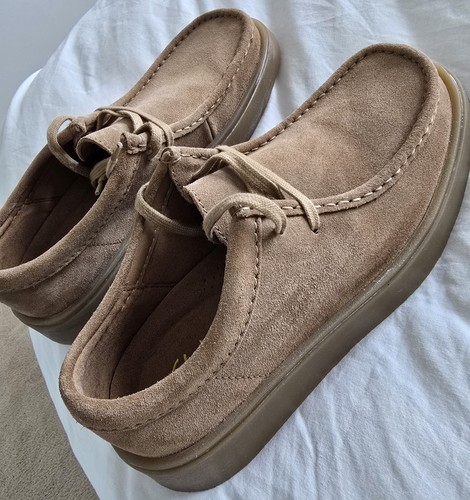 Shoes-Clarks