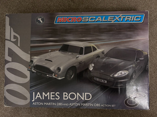 Micro scalextric james bond - scalextric,