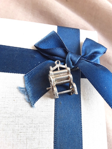 Silver charm mangle detailed - silver,