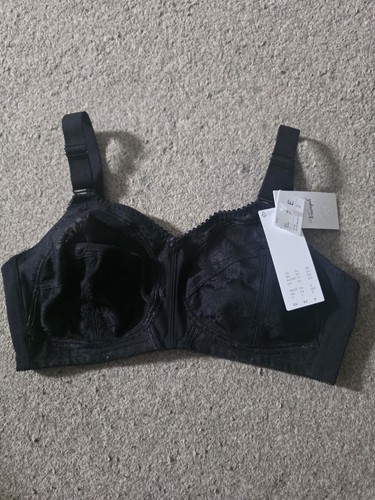 Triumph doreen bra new - bra.,