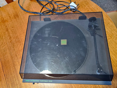 Qed integrated turntable - turntable, r232
