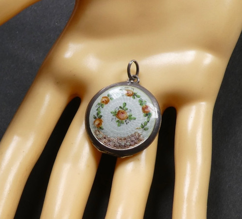 Antique locket guilloche - antique,