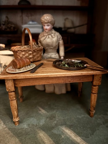Lovely vintage dolls - , house
