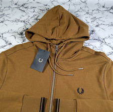 FRED PERRY Mens Dark Caramel Full Zip Hoodie SIZE LARGE BNWT Authentic J7536 S81