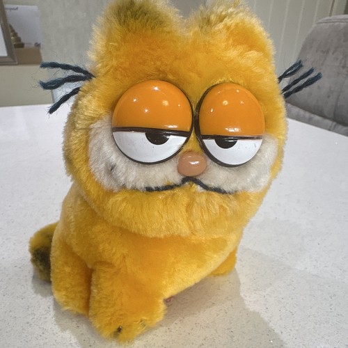 Dakin garfield plush - dakin,