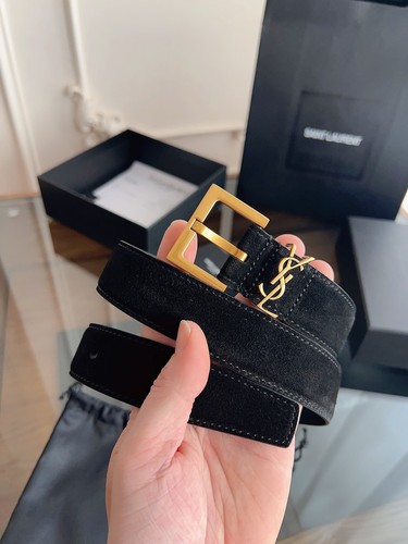 Authentic yves saint laurent - saint,