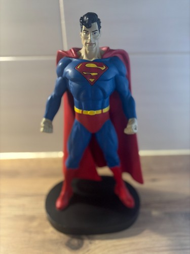 Rare 1998 superman statue - 1998,