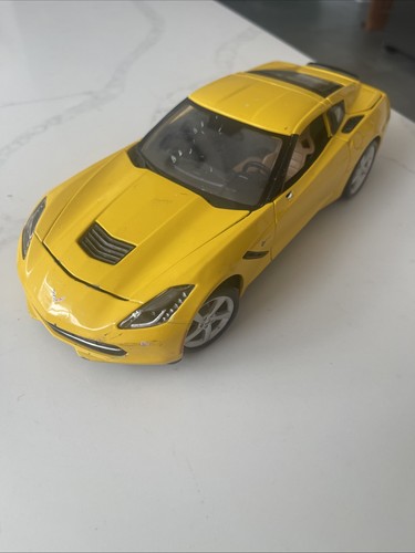 Corvette stingray 2014 yellow - corvette,