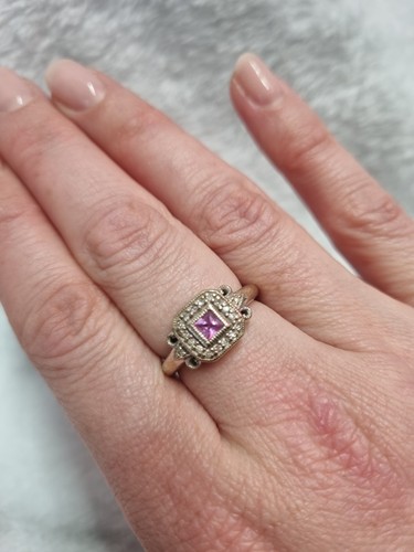 9ct white gold pink - gold,,