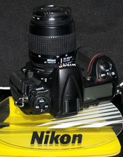 NIKON D300S + AF35-80mm - professional camera in superb condition + bag