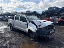 TOYOTA HILUX MK6 MK7 BREAKING