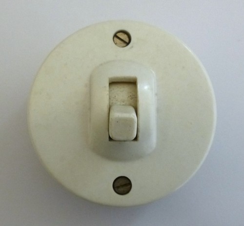 Vintage mem bakelite ceramic - vintage,