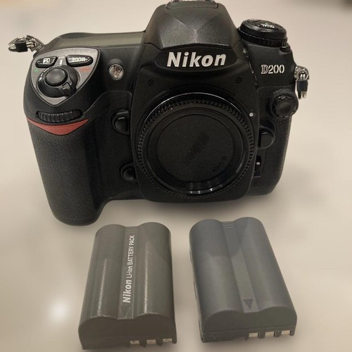 Nikon d200 camera - camera, mint