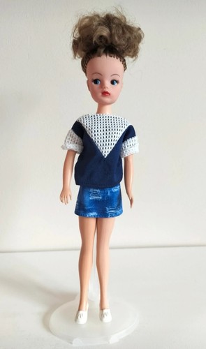 Pedigree sindy doll with - pedigree,