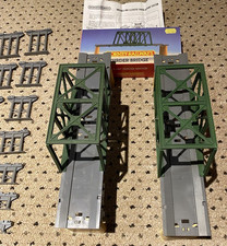 2X hornby R657 girder bridges + R658 + R659 inclines 