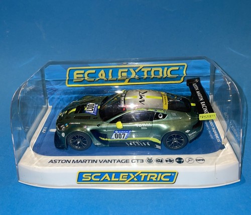 Scalextric aston martin - scalextric,