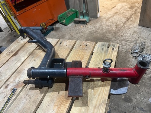 Front lift arm x - l/h,