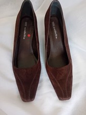1960s Style Brown Suede Size 7
