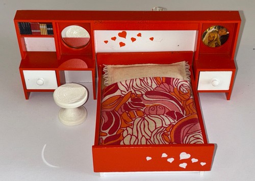Vintage lundby bed red hearts - vintage,