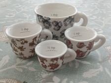 The National Gallery Floral measuring cups 4
