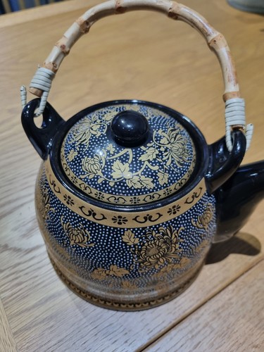 Vintage chinese black gold - chinese,