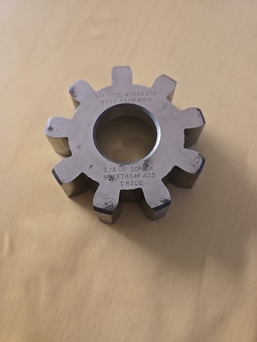 9 teeth gear - 3/5, 20