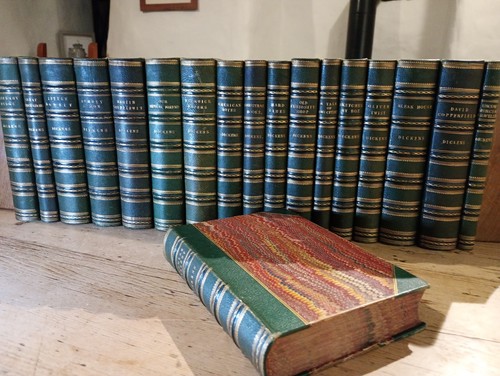 Exquisite antique dickens - nf,