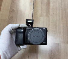 Sony Alpha NEX-7 24MP Digital