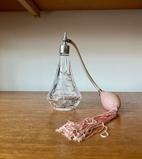 Stuart Crystal Cascade Pattern