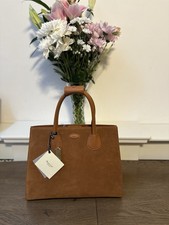 Moncrief Victoria Suede Grab