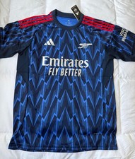 Arsenal Away Kit, size L, free