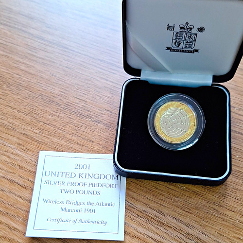 Royal mint two pounds - uk, £2